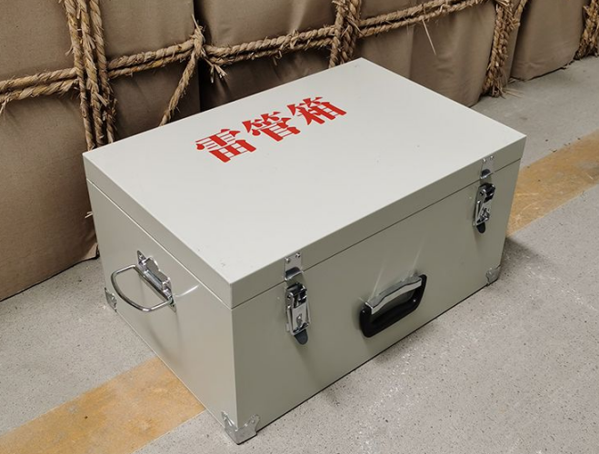 襄城如何正确使用爆破物品存放柜炸药箱等？